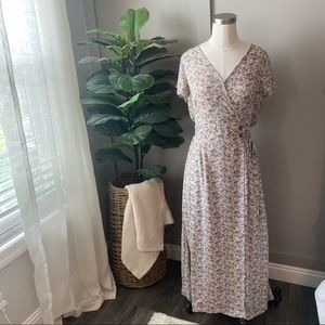 Floral, Tie-Waist Maxi Dress 🌸